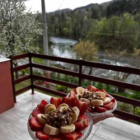 Vikendica Krivaja Sa Bazenom I Privatnom Plazom Zavidovici