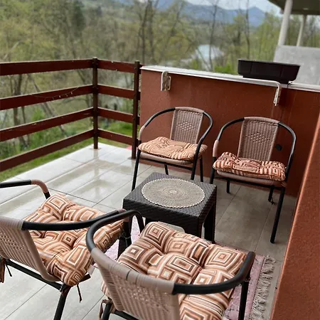 Vikendica Krivaja Sa Bazenom I Privatnom Plazom Zavidovici